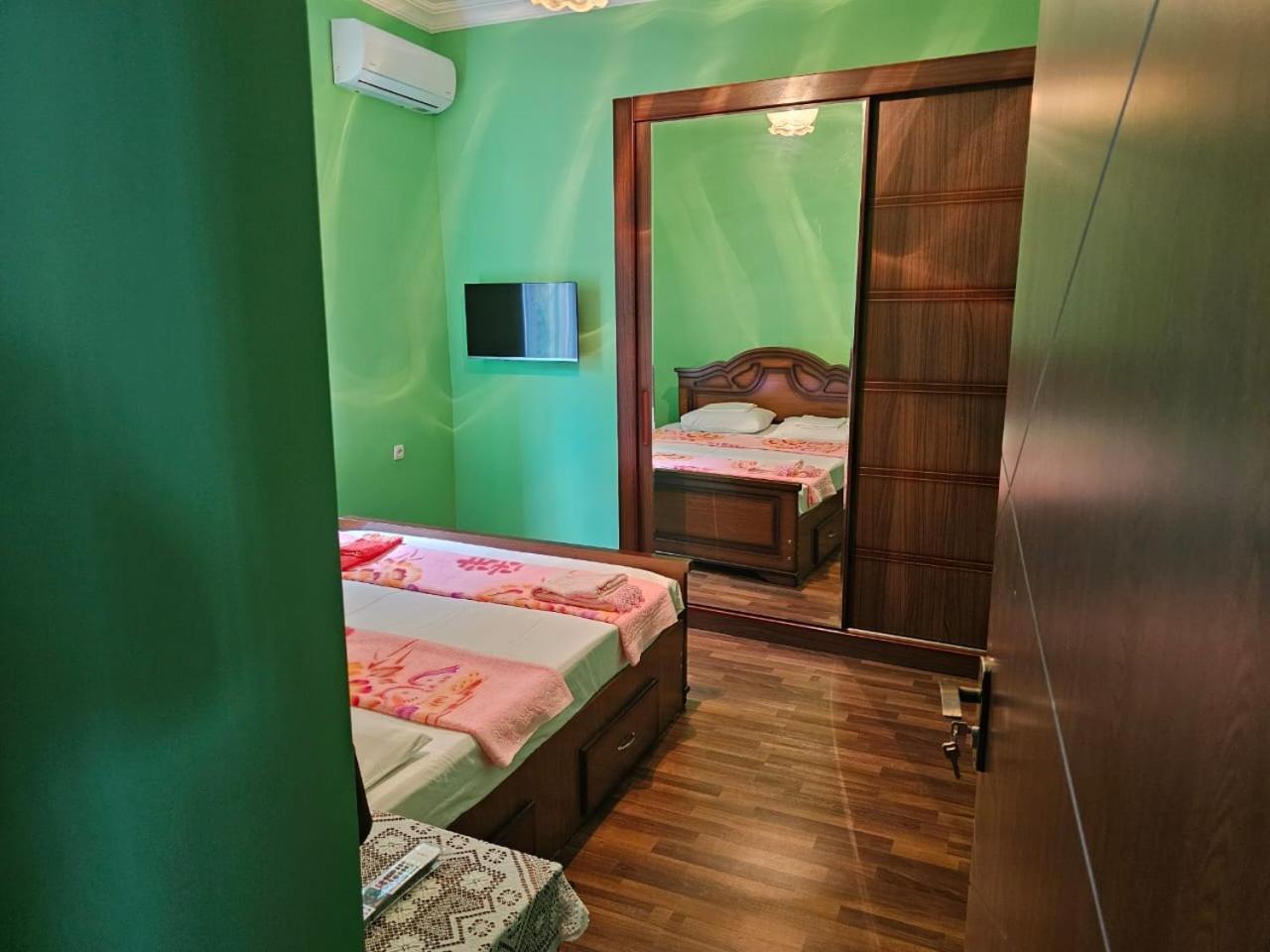 Guest House Amo Kutaisi Esterno foto