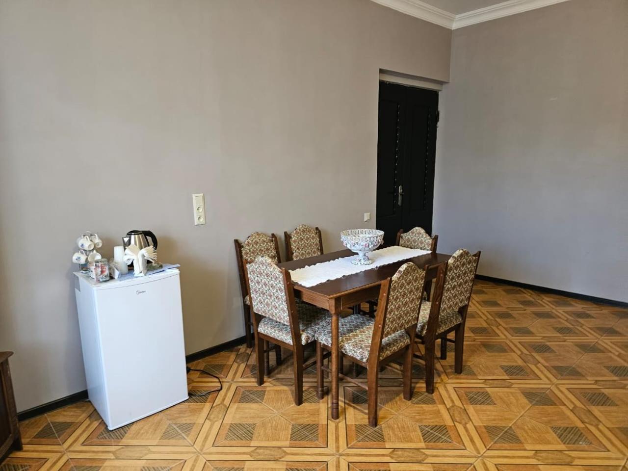 Guest House Amo Kutaisi Esterno foto